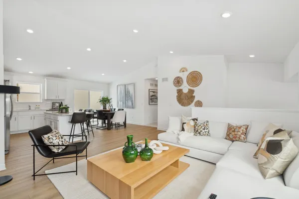 $420,485 | 801 Hopkins Lane, Buffalo, MN 55313