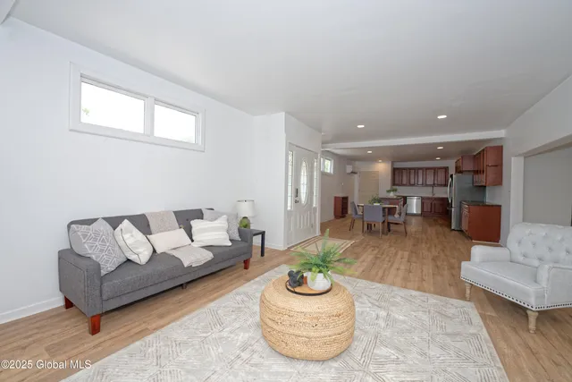 $299,000 | 714 Route 29 Milton Ny 12863, Rock City Falls, NY 12863