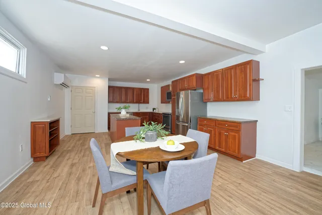 $299,000 | 714 Route 29 Milton Ny 12863, Rock City Falls, NY 12863