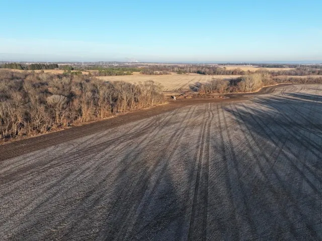 $1,399,000 | 123.5 M/l Acres State Road 81, Beloit, WI 53511