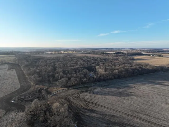 $1,399,000 | 123.5 M/l Acres State Road 81, Beloit, WI 53511