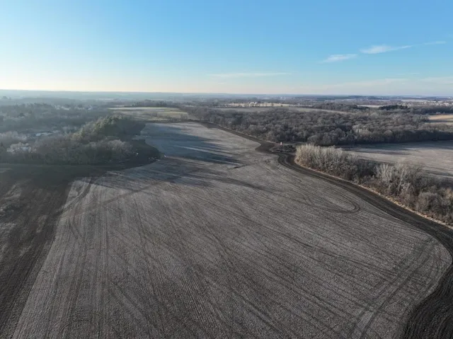 $1,399,000 | 123.5 M/l Acres State Road 81, Beloit, WI 53511