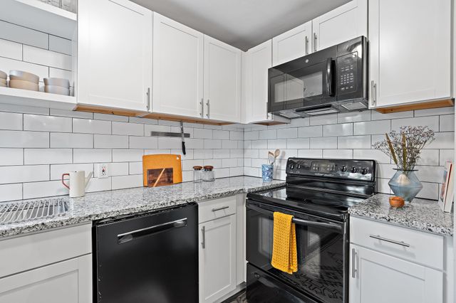 $457,900 | 1525 Norvel Avenue, Nashville, TN 37216