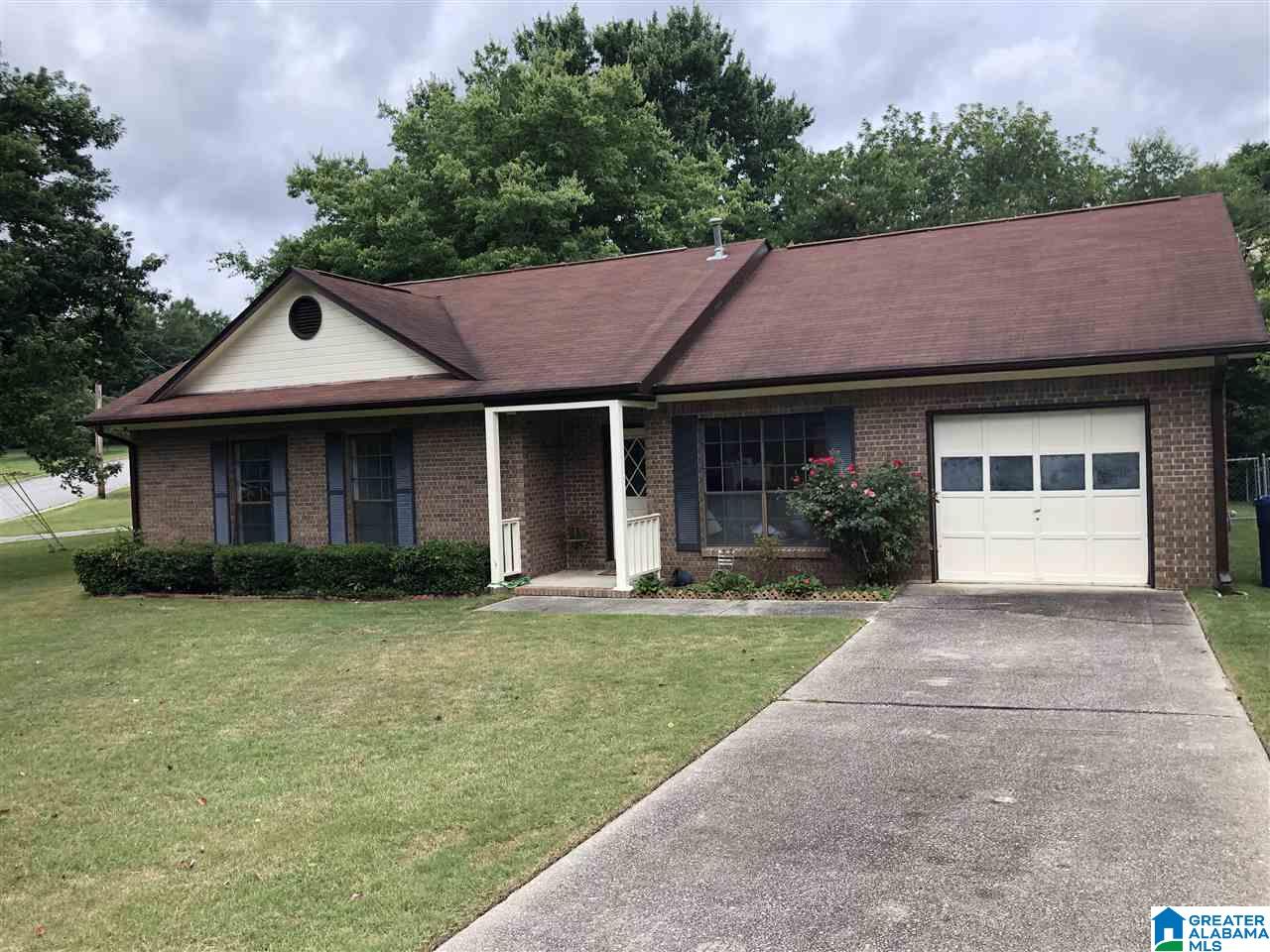 101 Dolphin Court Alabaster, AL 35007 - Photo 1 of 13