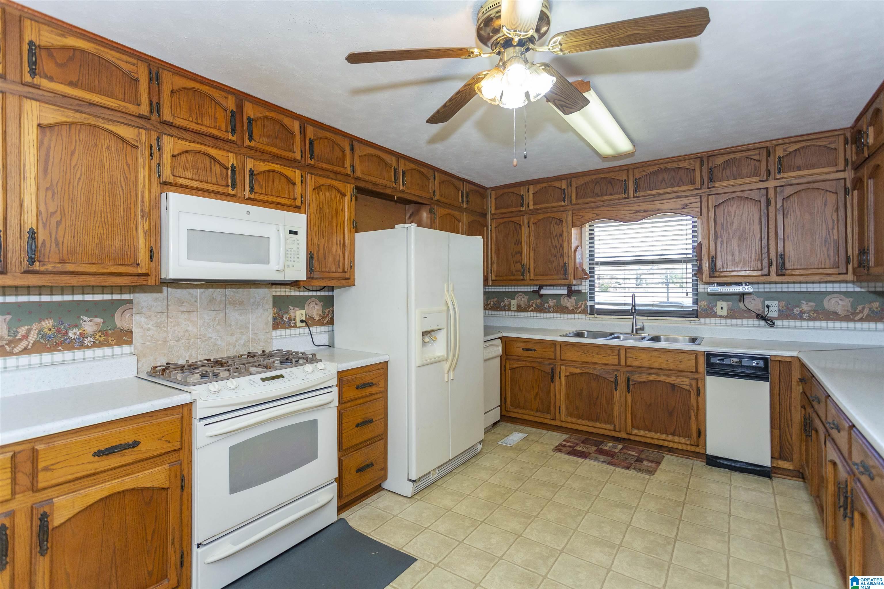 2060 Edith Avenue Birmingham, AL 35214 - Photo 15 of 38