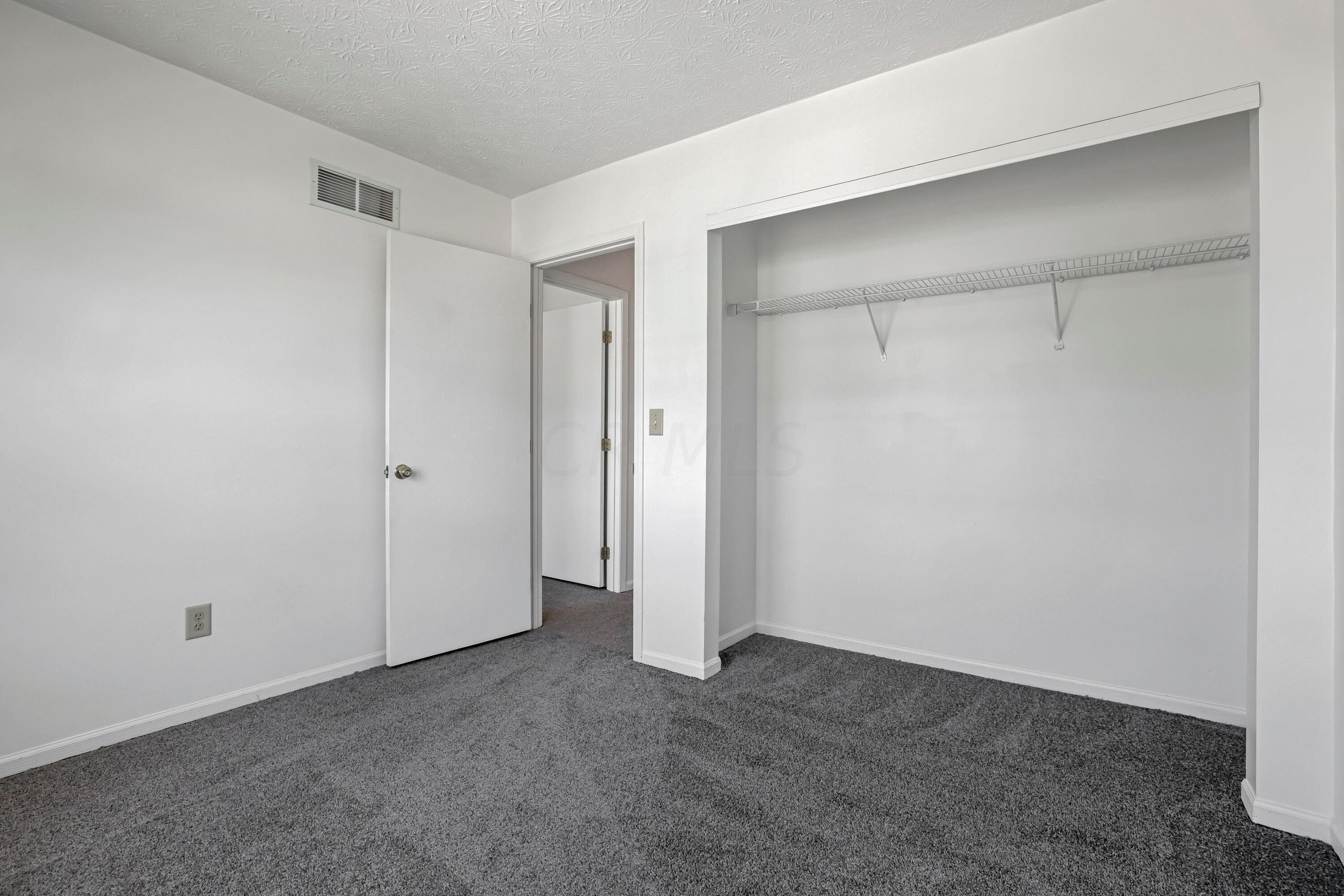 3531 Rocky Road Columbus, OH 43223 - Photo 24 of 30 GR7A9670