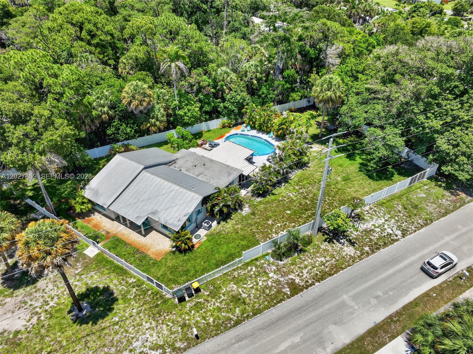 1023 Southeast 7th Street Stuart, FL 34996 - Photo 3 of 80