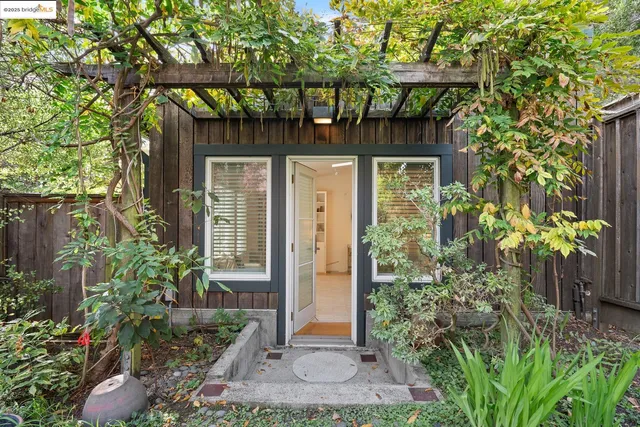 $1,895,000 | 1614 Posen Avenue, Berkeley, CA 94707