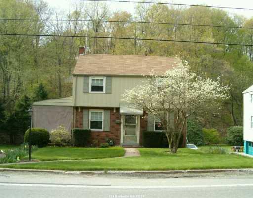 124 Rochester Road Pittsburgh, PA 15229 - Photo 1 of 8 Exterior Front.