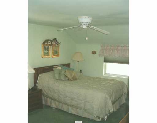 124 Rochester Road Pittsburgh, PA 15229 - Photo 6 of 8 Master Bedroom.