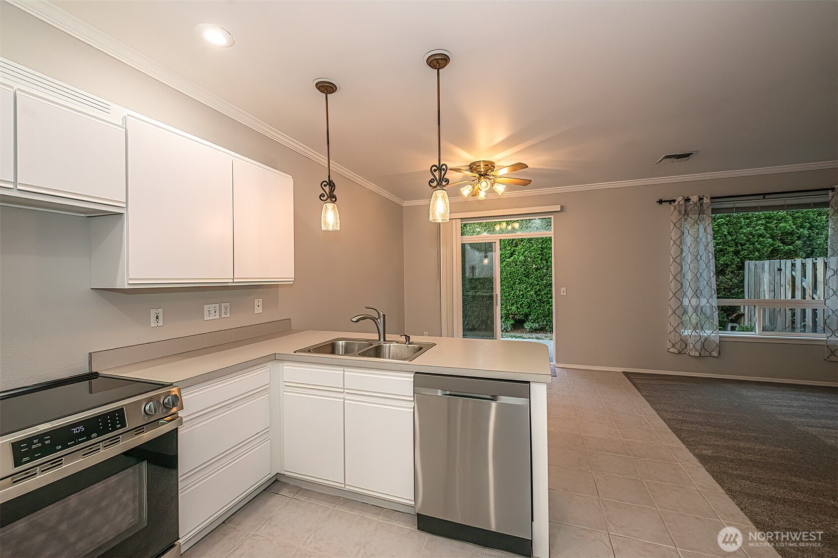 278 Northeast Deccio Road, Unit 278 College Place, WA 99324 - Photo 10 of 24