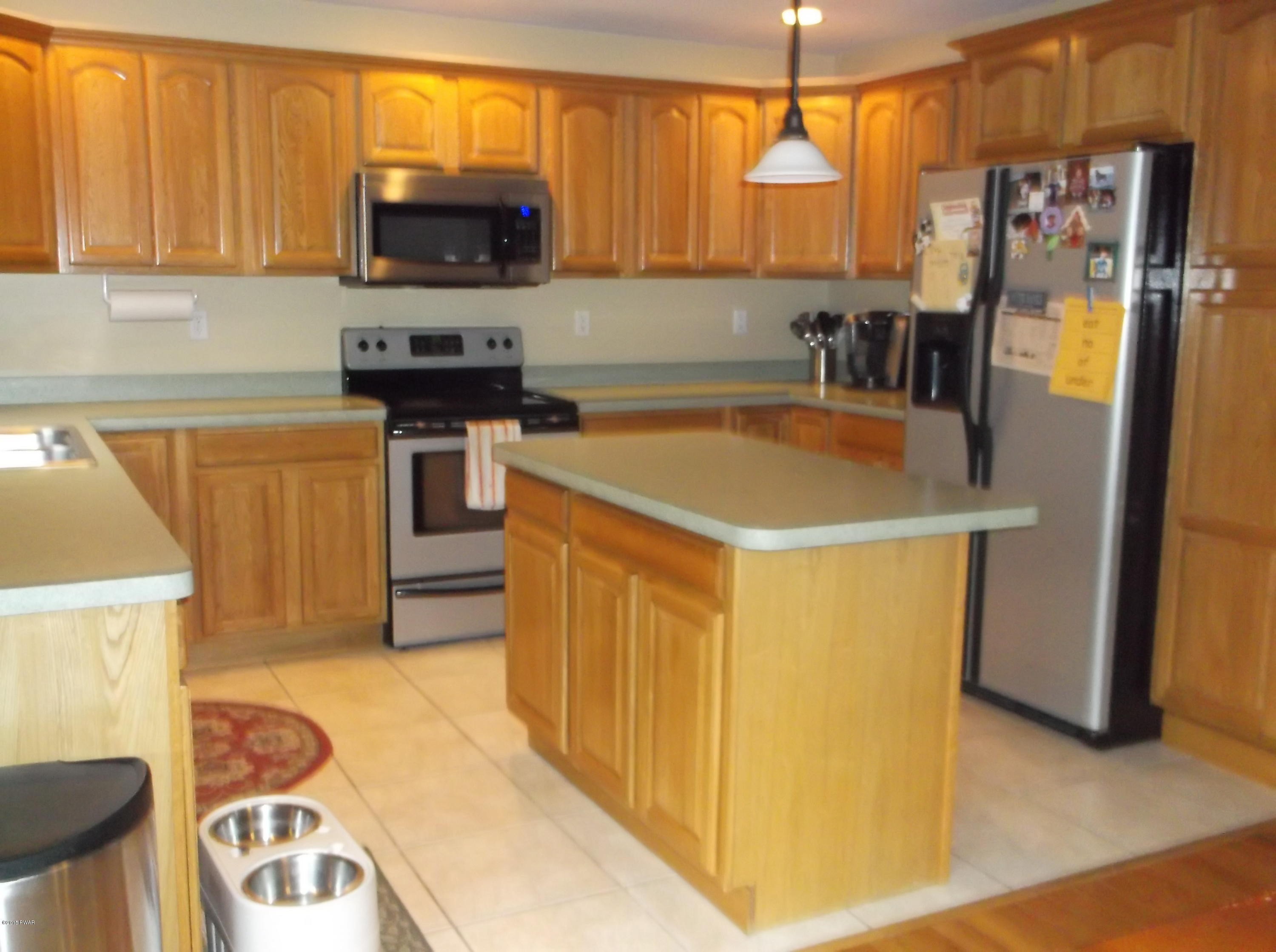 137 Dark Swamp Road Dingmans Ferry, PA 18328 - Photo 4 of 37
