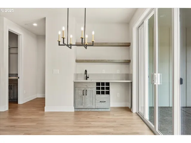 $874,900 | 16713 Northeast 38th Avenue, Vancouver, WA 98686