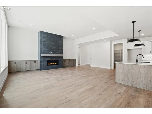 $874,900 | 16713 Northeast 38th Avenue, Vancouver, WA 98686