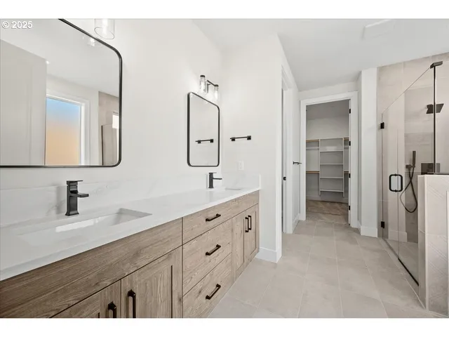 $874,900 | 16713 Northeast 38th Avenue, Vancouver, WA 98686