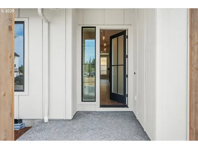 $874,900 | 16713 Northeast 38th Avenue, Vancouver, WA 98686