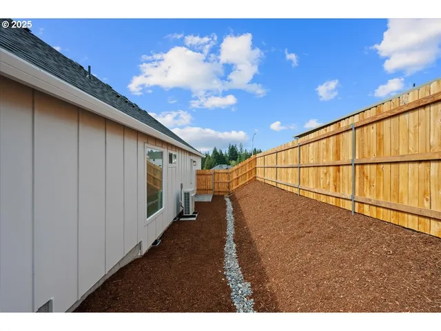 $874,900 | 16713 Northeast 38th Avenue, Vancouver, WA 98686