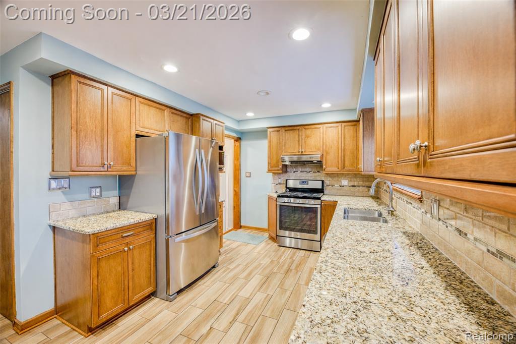 1799 Grange Road Trenton, MI 48183 - Photo 12 of 37 Gallery Image 12