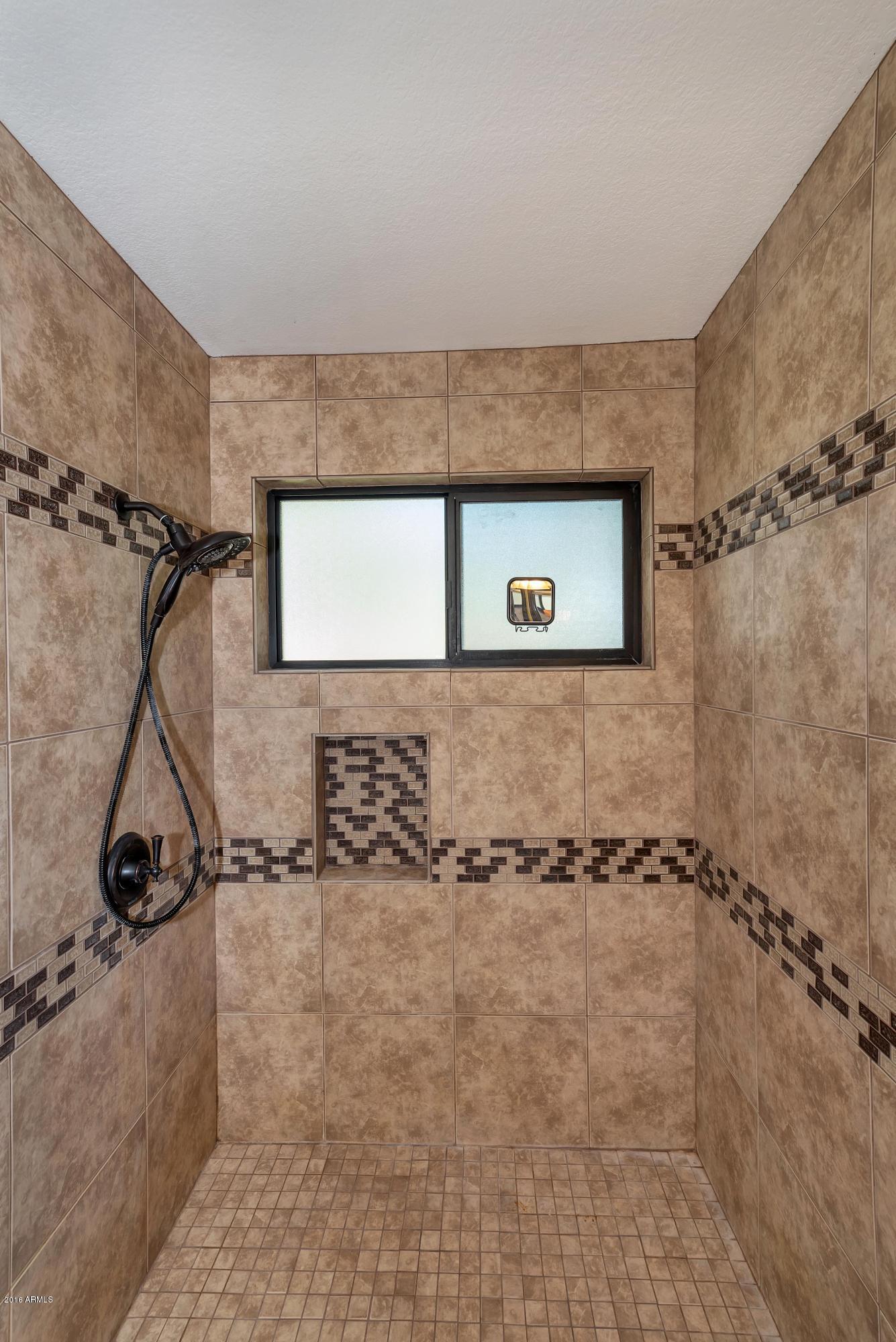 462 East Harwell Road Gilbert, AZ 85234 - Photo 17 of 44 Master Shower