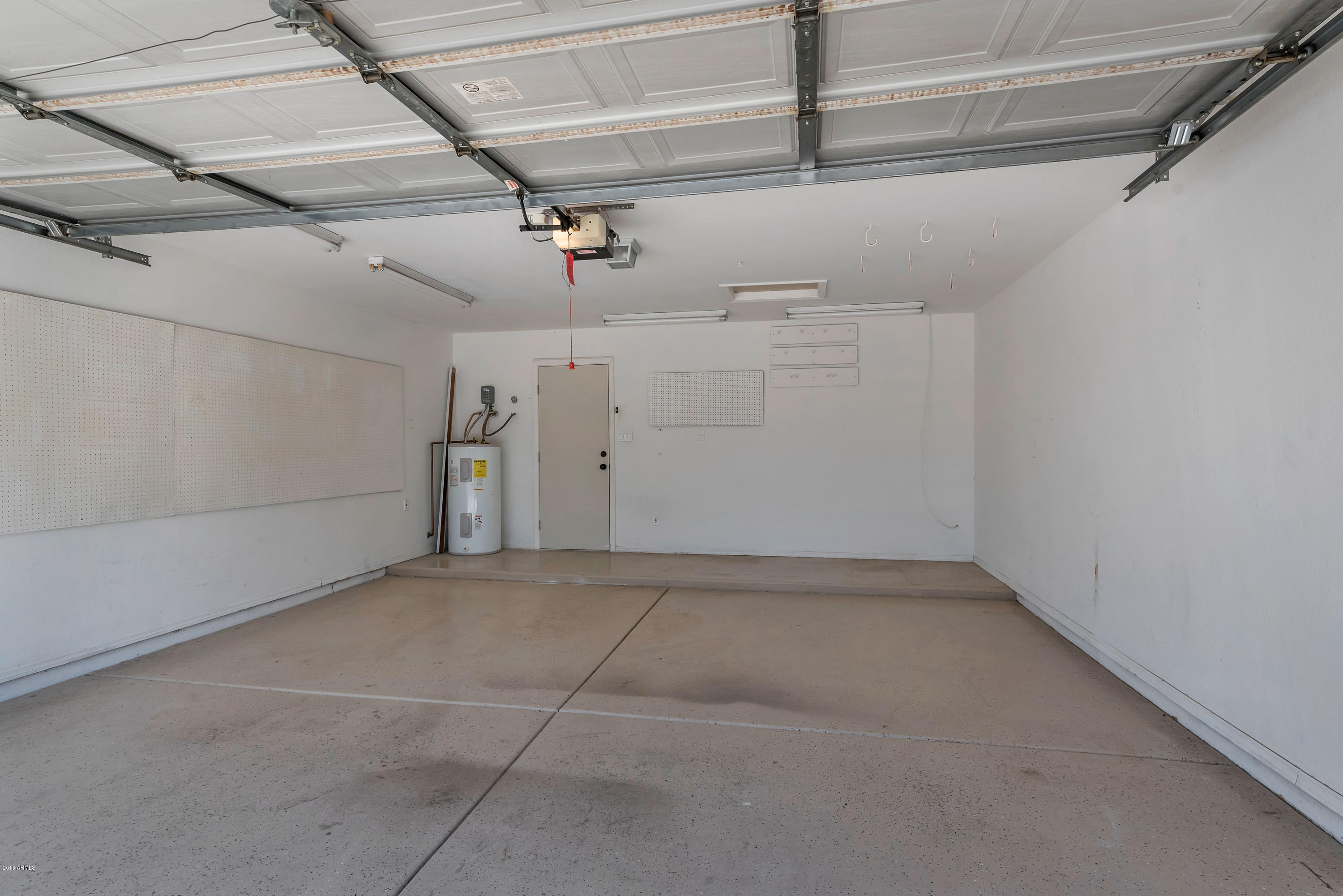 462 East Harwell Road Gilbert, AZ 85234 - Photo 44 of 44 Garage