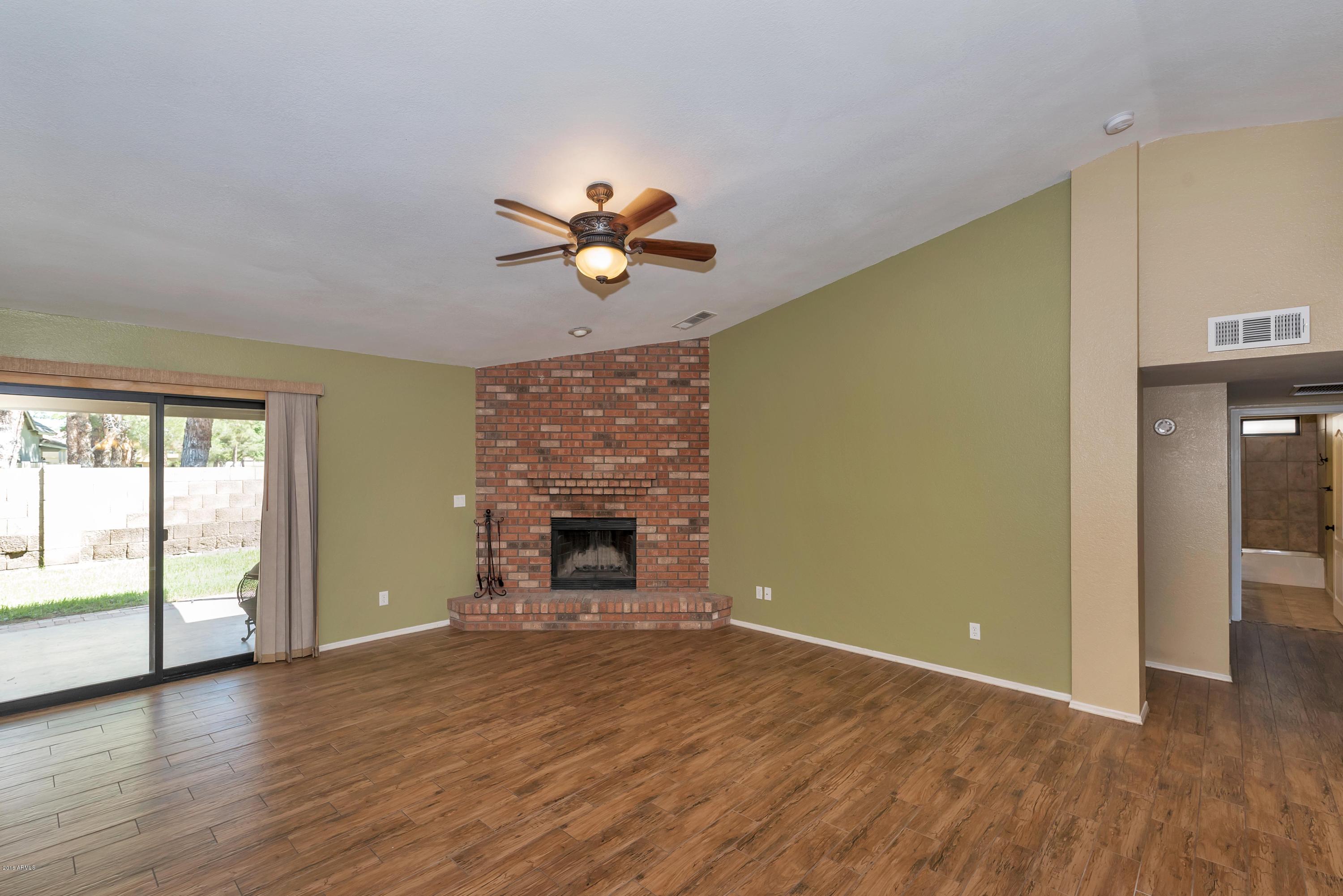 462 East Harwell Road Gilbert, AZ 85234 - Photo 6 of 44 Great Room