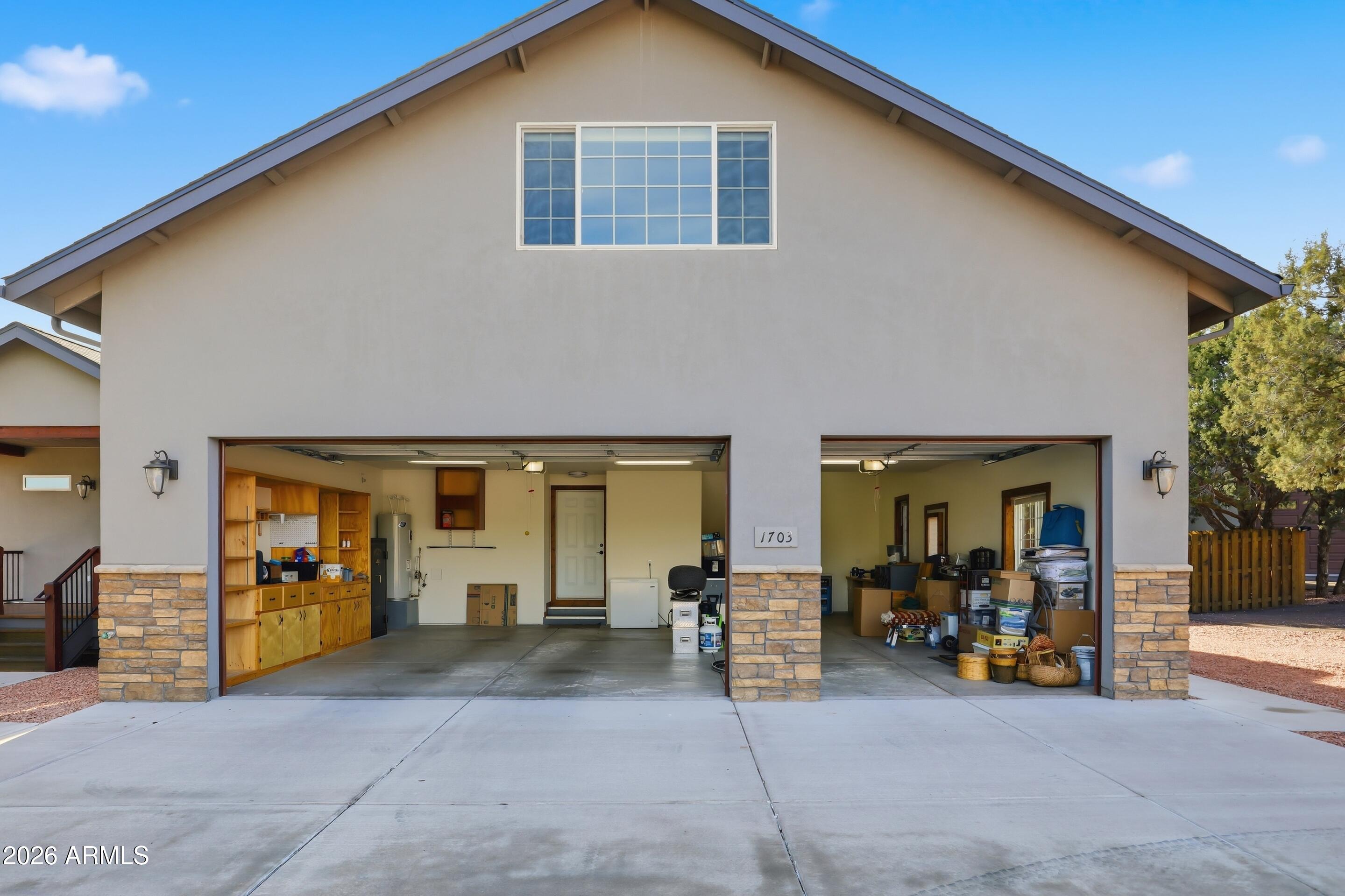1703 West Dillon Way Payson, AZ 85541 - Photo 30 of 56 a view of living room and blue umbrellas