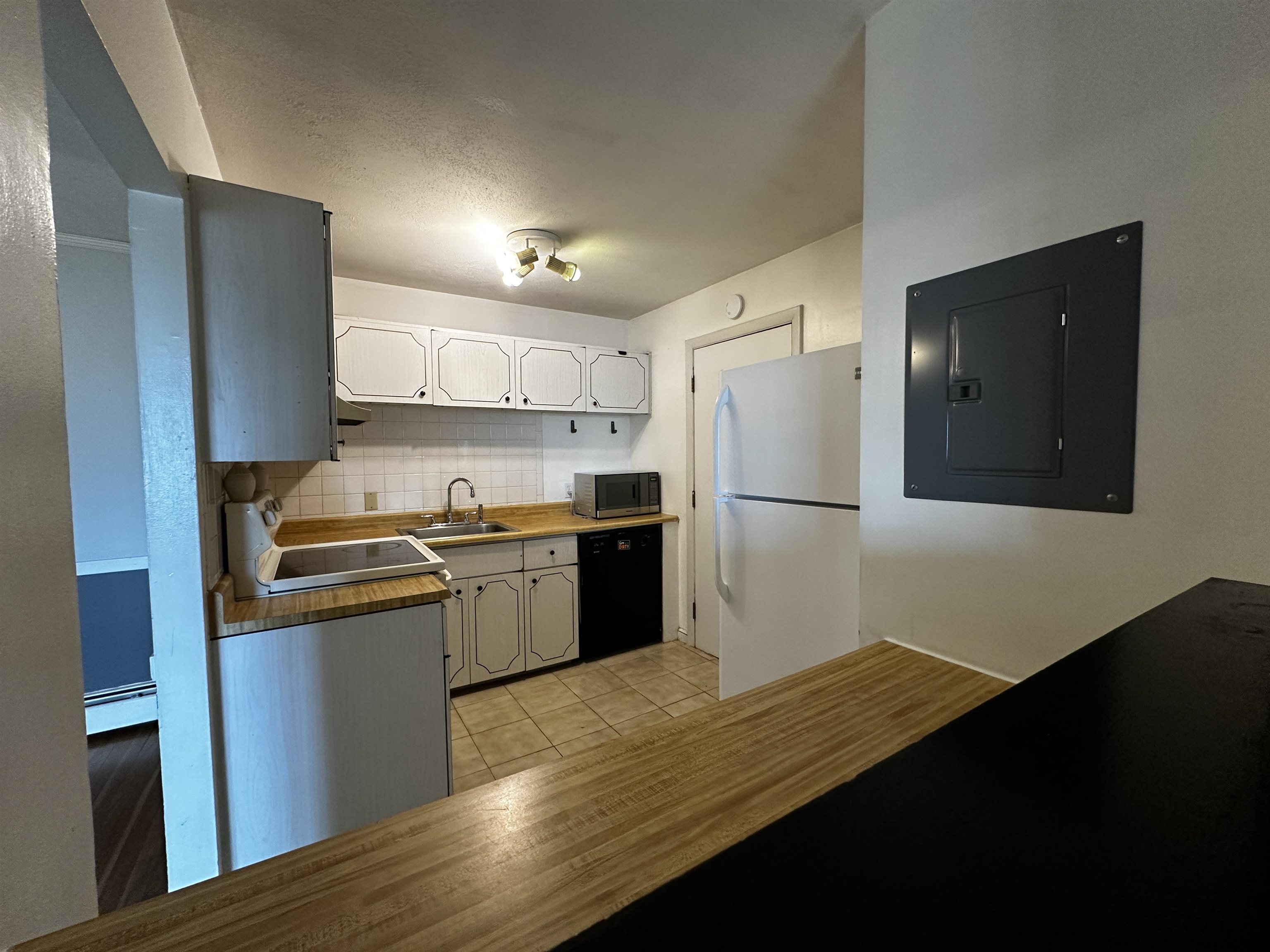 1 Brook Road, Unit 11 Salem, NH 03079 - Photo 13 of 14 Gallery Image 13