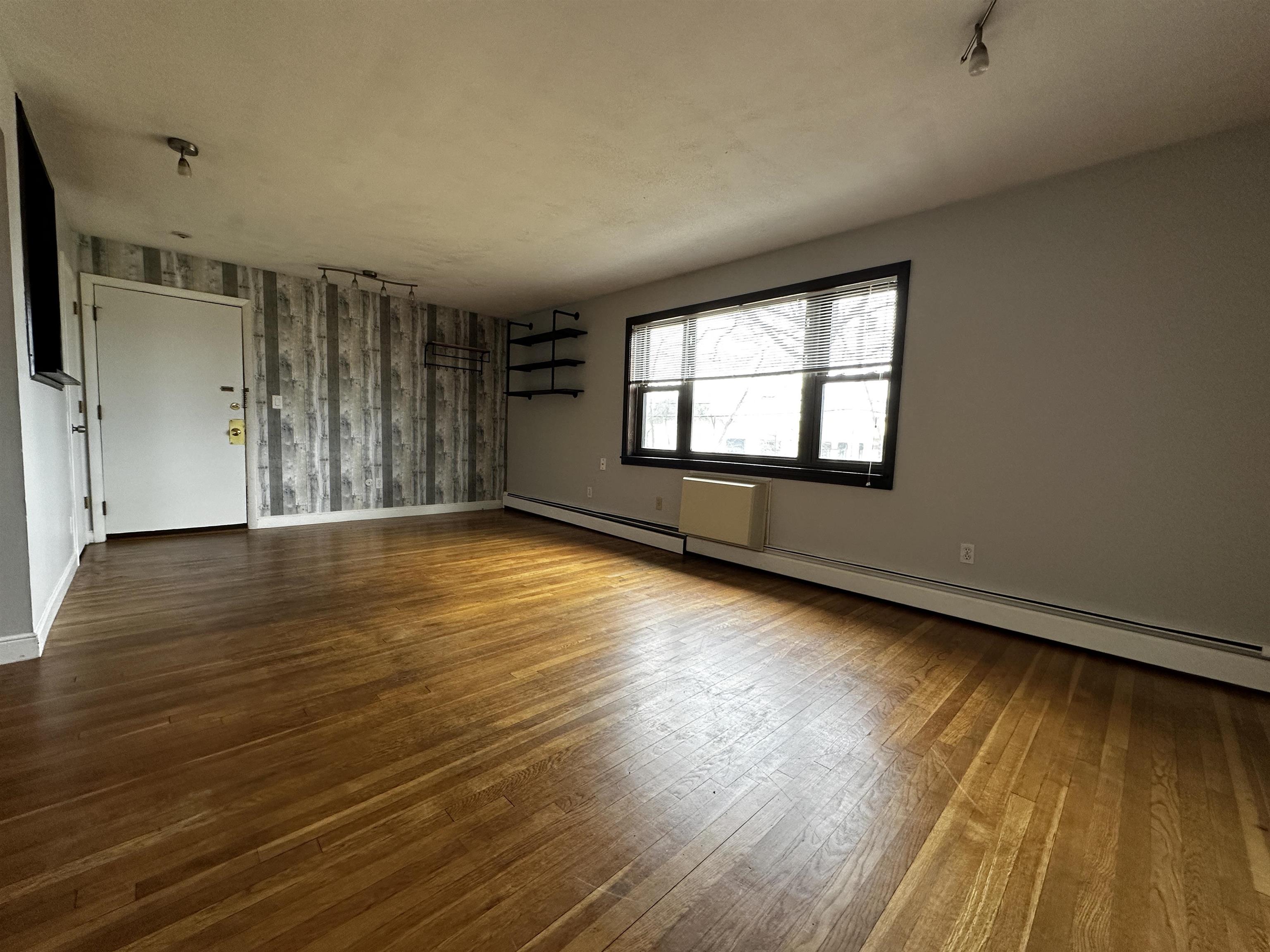 1 Brook Road, Unit 11 Salem, NH 03079 - Photo 2 of 14 Gallery Image 2