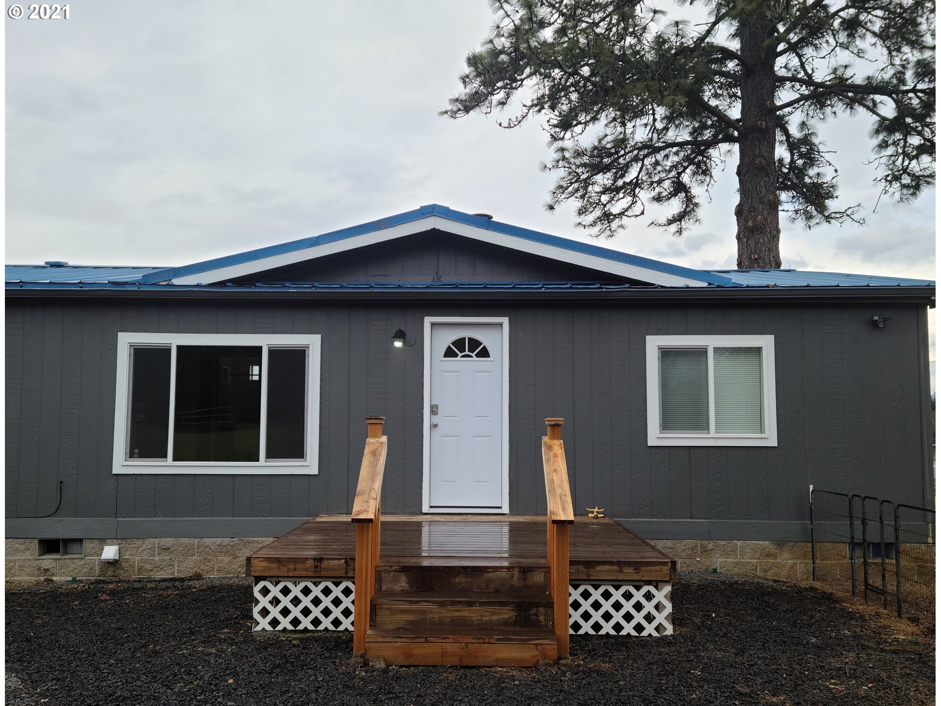 27710 Liberty Road Sweet Home, OR 97386 - Photo 3 of 25 Gallery Image 3