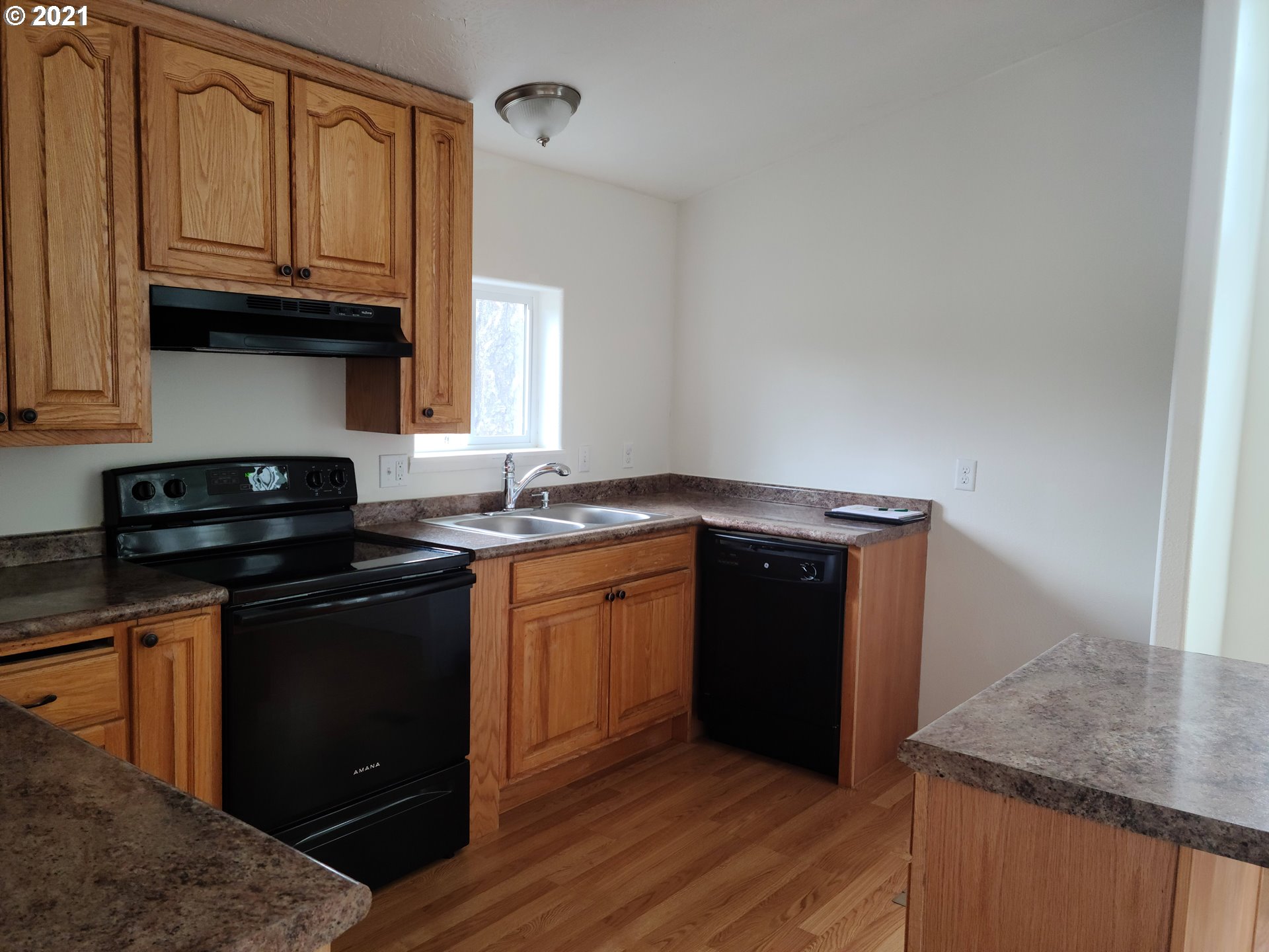 27710 Liberty Road Sweet Home, OR 97386 - Photo 8 of 25 Gallery Image 8