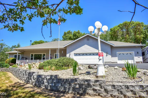 $585,000 | 799 Three Pines Road, Grants Pass, OR 97526