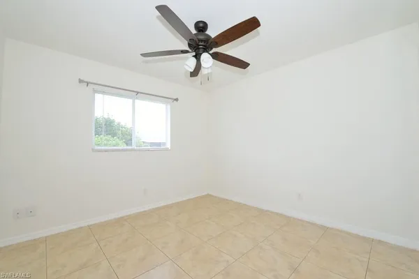 $1,750 | 907 Northeast 10th Terrace, Cape Coral, FL 33909