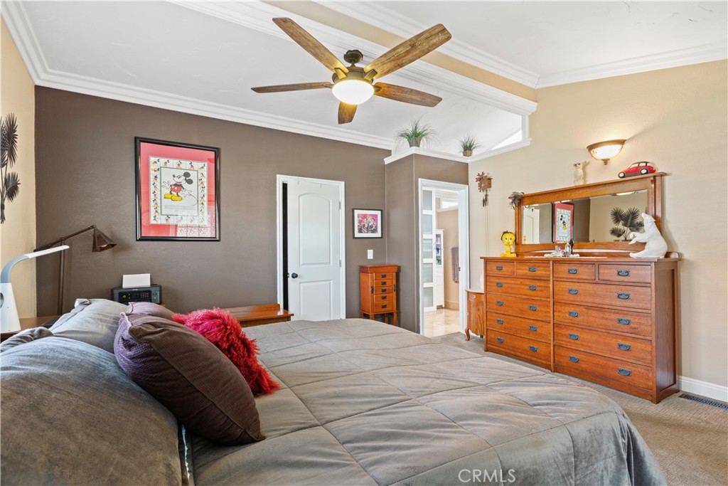 5200 Irvine, Unit 366 Irvine, CA 92620 - Photo 22 of 57 High ceilings in primary bedroom