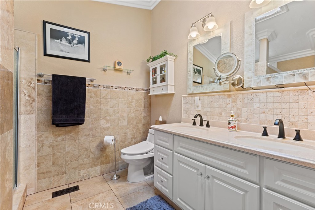 5200 Irvine, Unit 366 Irvine, CA 92620 - Photo 24 of 57 Double sinks