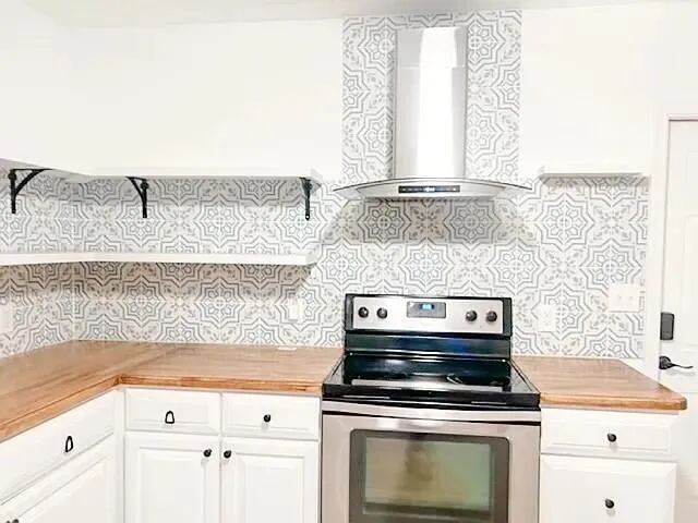 $2,500 | 421 North Ocean Breeze, Lake Worth Beach, FL 33460