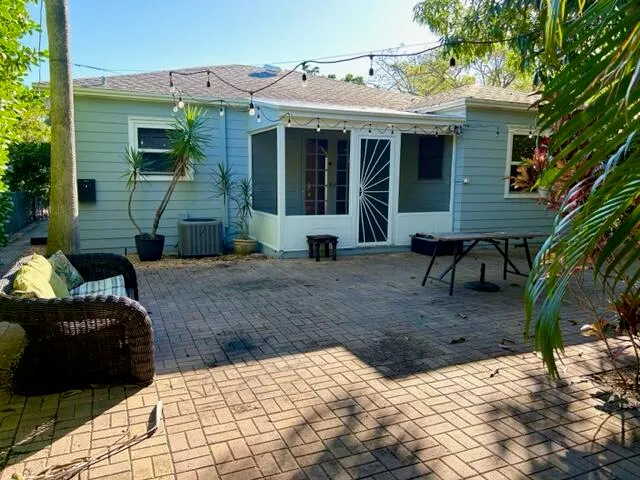 $2,500 | 421 North Ocean Breeze, Lake Worth Beach, FL 33460