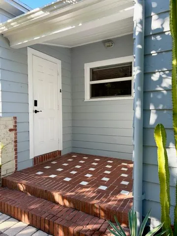 $2,500 | 421 North Ocean Breeze, Lake Worth Beach, FL 33460