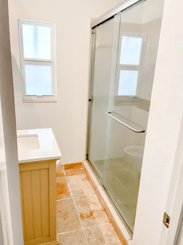 $2,500 | 421 North Ocean Breeze, Lake Worth Beach, FL 33460