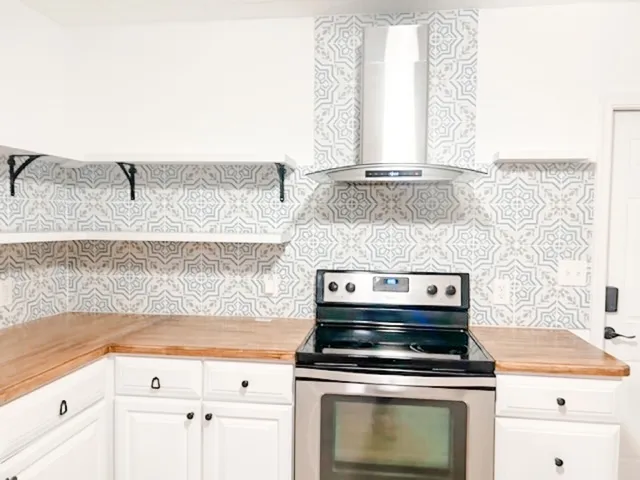 $2,500 | 421 North Ocean Breeze, Lake Worth Beach, FL 33460