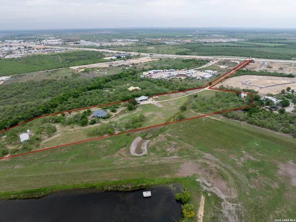 $999,999 | 8059 Interstate 10, Converse, TX 78109
