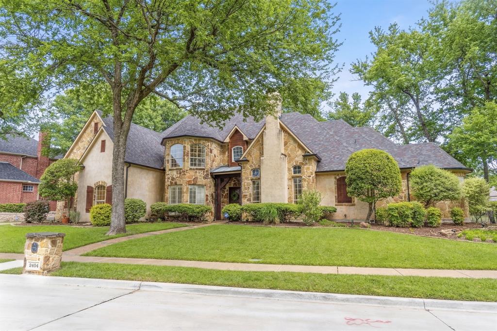 2404 Racheal Drive Heath, TX 75032 - Photo 5 of 40 0.45-acre golf course lot with Custom 2-Story Home in Buffalo Creek Country Club Estates