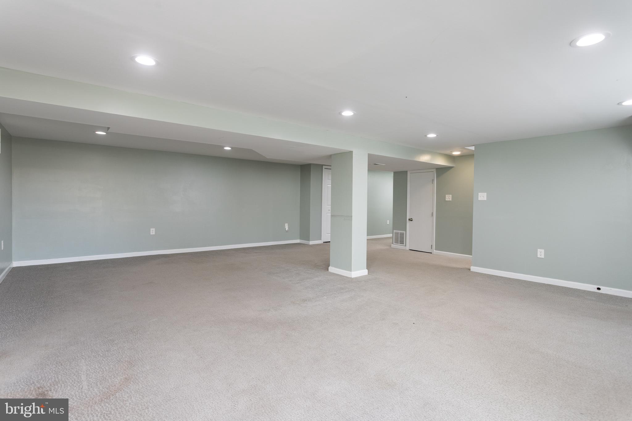 2400 Cider Mill Road Baltimore, MD 21234 - Photo 22 of 33 Family Room