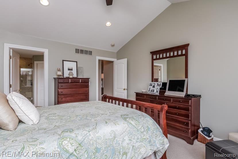 1193 Thorn Ridge Drive Howell, MI 48843 - Photo 20 of 43 028-Master_Bedroom-1537952-mls.jpg