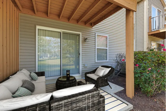 $219,000 | 13841 South Bristlecone Drive, Unit A, Plainfield, IL 60544