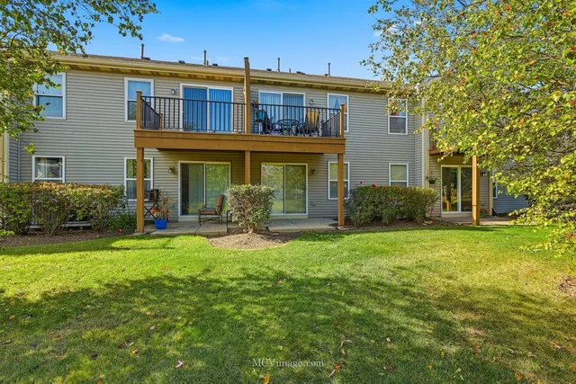 $219,000 | 13841 South Bristlecone Drive, Unit A, Plainfield, IL 60544