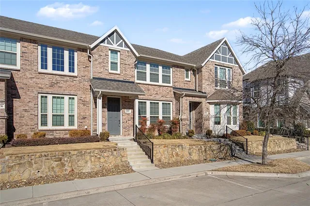 $349,990 | 6032 Silverado Trail, McKinney, TX 75070