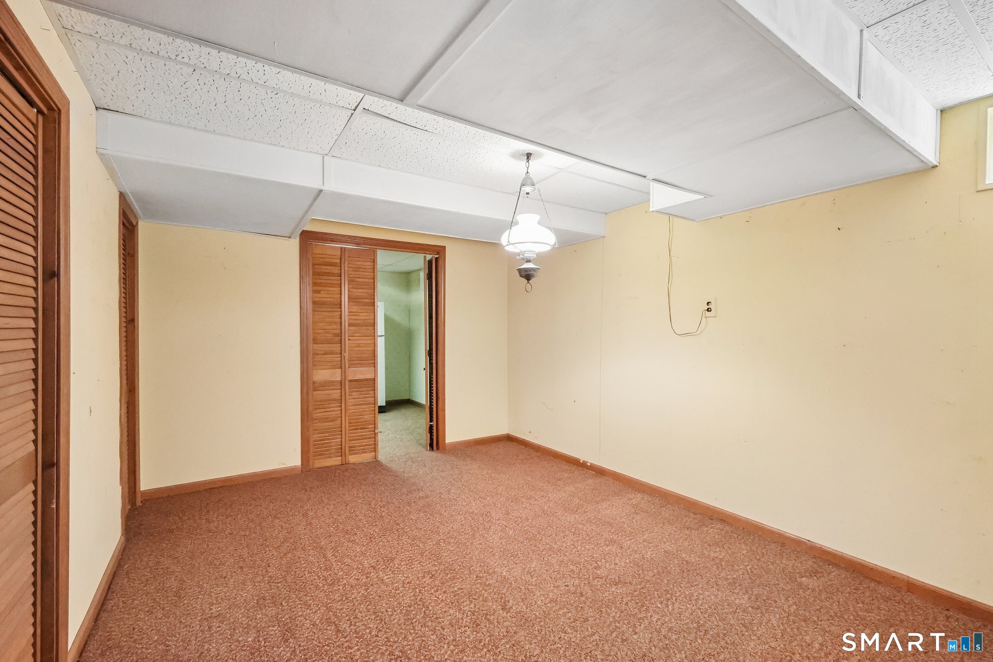 439 Brewster Road Bristol, CT 06010 - Photo 35 of 40