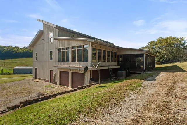 $825,000 | 1927 Fowler Hollow Road, Lynnville, TN 38472