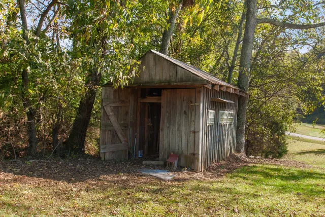 $825,000 | 1927 Fowler Hollow Road, Lynnville, TN 38472