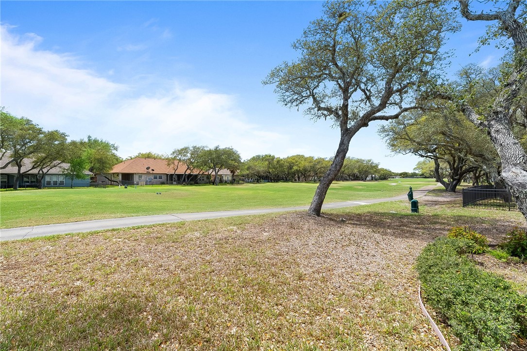 101 Cedar Ridge Drive Rockport, TX 78382 - Photo 6 of 34 Gallery Image 6